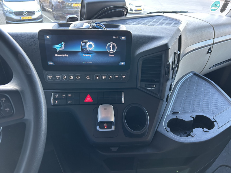 Mercedes-Benz Actros 1845 Gigaspace / Tacho V2 / PTO - Hydraulic / Stand Airco / APK TUV 11-26 - Trekker: afbeelding 5 Mercedes-Benz Actros 1845 Gigaspace / Tacho V2 / PTO - Hydraulic / Stand Airco / APK TUV 11-26 - Trekker: afbeelding 5