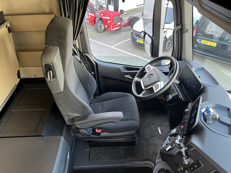 Mercedes-Benz Actros L 1845 Gigaspace / 2 Tanks / Stand Klima / NL Truck - Trekker: afbeelding 3 Mercedes-Benz Actros L 1845 Gigaspace / 2 Tanks / Stand Klima / NL Truck - Trekker: afbeelding 3