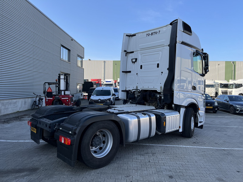 Mercedes-Benz Actros L 1845 Gigaspace / 2 Tanks / Stand Klima / NL Truck - Trekker: afbeelding 2 Mercedes-Benz Actros L 1845 Gigaspace / 2 Tanks / Stand Klima / NL Truck - Trekker: afbeelding 2