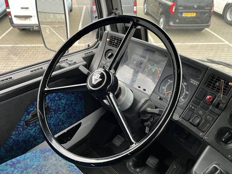 Scania R 143H V8 500 Streamline / V8 Sound / Retarder / Old Skool Classic - Trekker: afbeelding 4 Scania R 143H V8 500 Streamline / V8 Sound / Retarder / Old Skool Classic - Trekker: afbeelding 4