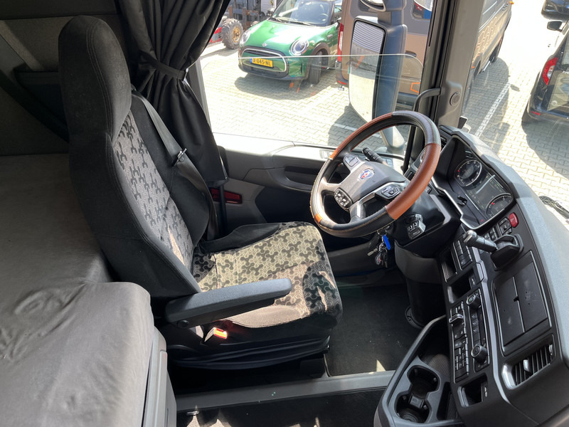 Scania R 410 Highline / Retarder / New Tacho / 2 Tanks / Stand Airco / APK 04-26 - Trekker: afbeelding 3 Scania R 410 Highline / Retarder / New Tacho / 2 Tanks / Stand Airco / APK 04-26 - Trekker: afbeelding 3