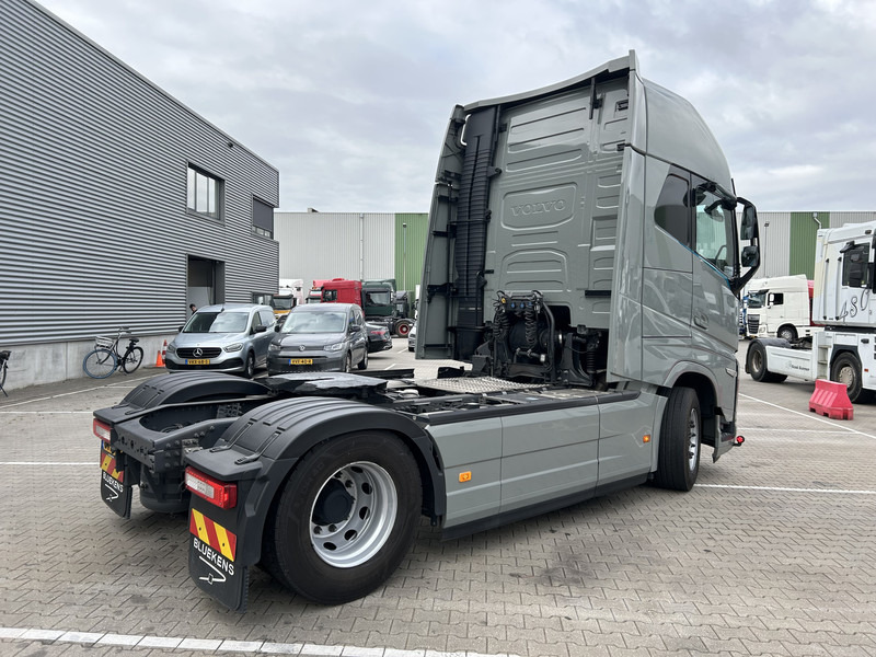 Volvo FH 500 Globetrotter XL / 253 dkm / VEB+ / 2 Tanks / APK TUV 07-26 - Trekker: afbeelding 2 Volvo FH 500 Globetrotter XL / 253 dkm / VEB+ / 2 Tanks / APK TUV 07-26 - Trekker: afbeelding 2