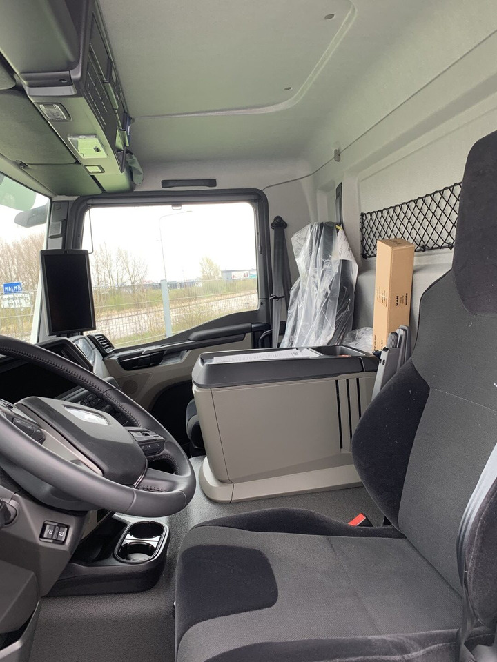 TGM 18.290 4×2 LL Skåp Öppningsbar sida - Bakwagen: afbeelding 4 TGM 18.290 4×2 LL Skåp Öppningsbar sida - Bakwagen: afbeelding 4