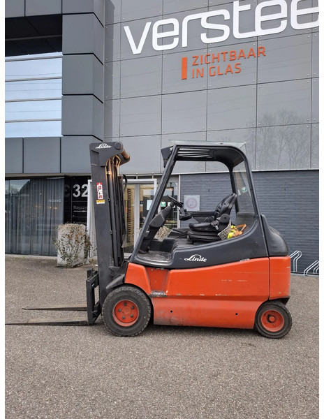 Linde E30/600-02 - Elektrische heftruck: afbeelding 1 Linde E30/600-02 - Elektrische heftruck: afbeelding 1