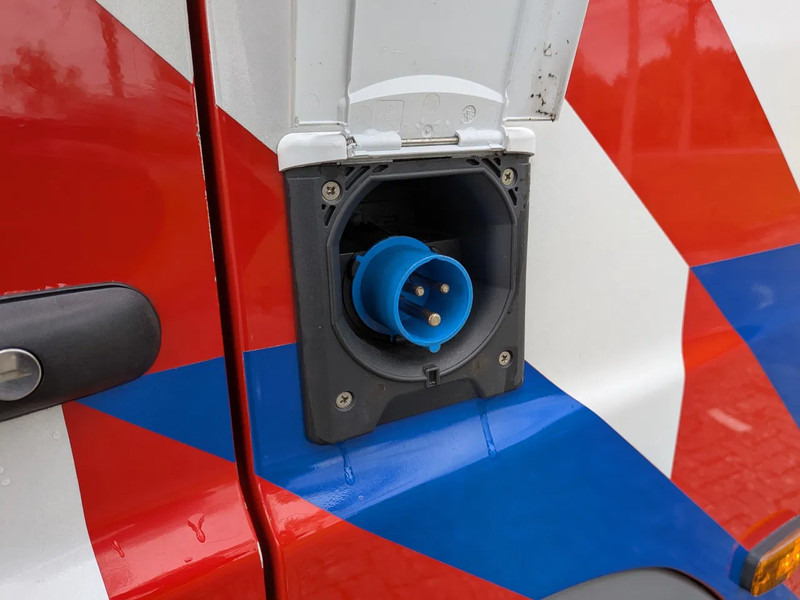 Mercedes-Benz NG 1626 V8 - Brandweerwagen: afbeelding 5 Mercedes-Benz NG 1626 V8 - Brandweerwagen: afbeelding 5