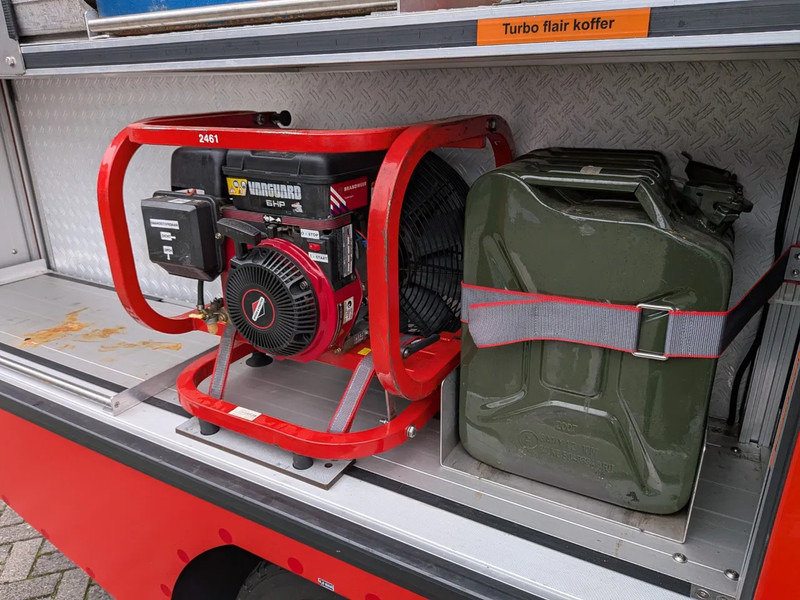 Brandweerwagen Mercedes-Benz: afbeelding 7 Brandweerwagen Mercedes-Benz: afbeelding 7