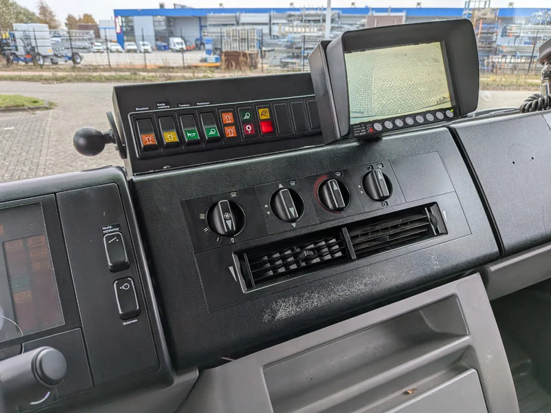 Brandweerwagen Mercedes-Benz: afbeelding 19 Brandweerwagen Mercedes-Benz: afbeelding 19