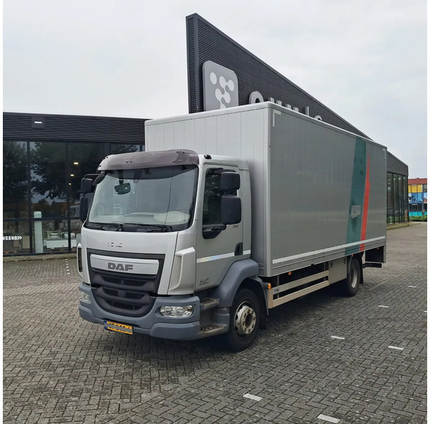 Vrachtwagen DAF LF 210: afbeelding 1