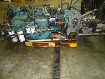 Volvo motor THD102KF met ZF automaat versnellingsbak - Andere machine: afbeelding 1 Volvo motor THD102KF met ZF automaat versnellingsbak - Andere machine: afbeelding 1