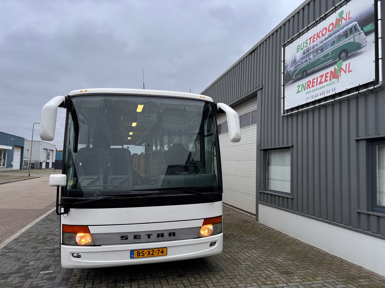SETRA S317UL met 63 pl. en airconditioning S317GT - Touringcar: afbeelding 2 SETRA S317UL met 63 pl. en airconditioning S317GT - Touringcar: afbeelding 2