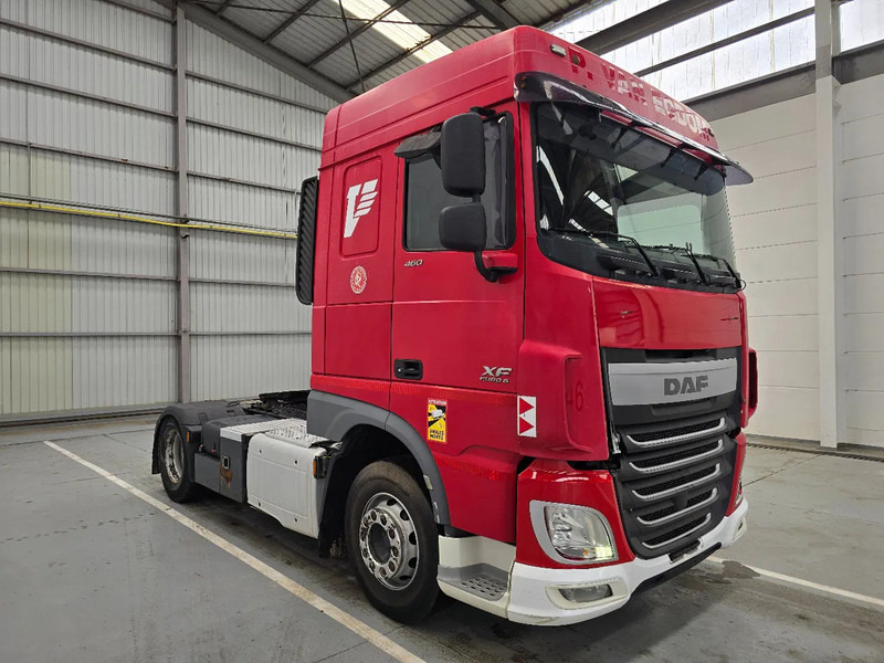 DAF XF 460 SPACECAB / RETARDER /MANUEL - Trekker: afbeelding 4 DAF XF 460 SPACECAB / RETARDER /MANUEL - Trekker: afbeelding 4