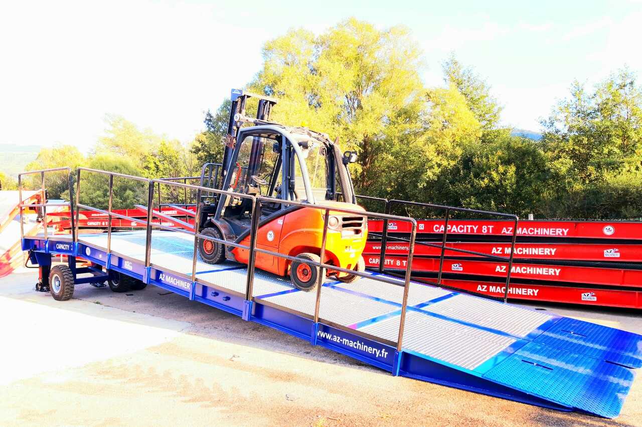 AZ RAMP KING VERSION, BIG FOOT 15 T mobile loading ramp - Laadbrug: afbeelding 1 AZ RAMP KING VERSION, BIG FOOT 15 T mobile loading ramp - Laadbrug: afbeelding 1
