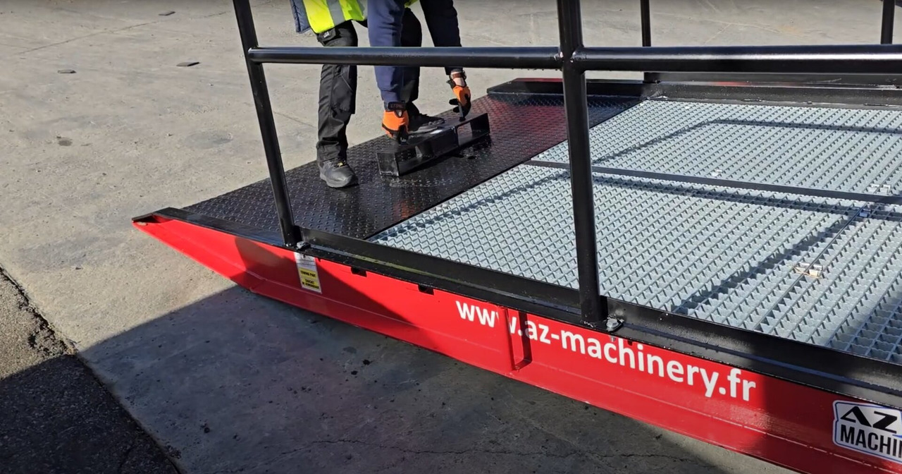 AZ RAMP-PRIME XS-6 . Industrial Mobil Loading Ramp - Laadbrug: afbeelding 5 AZ RAMP-PRIME XS-6 . Industrial Mobil Loading Ramp - Laadbrug: afbeelding 5