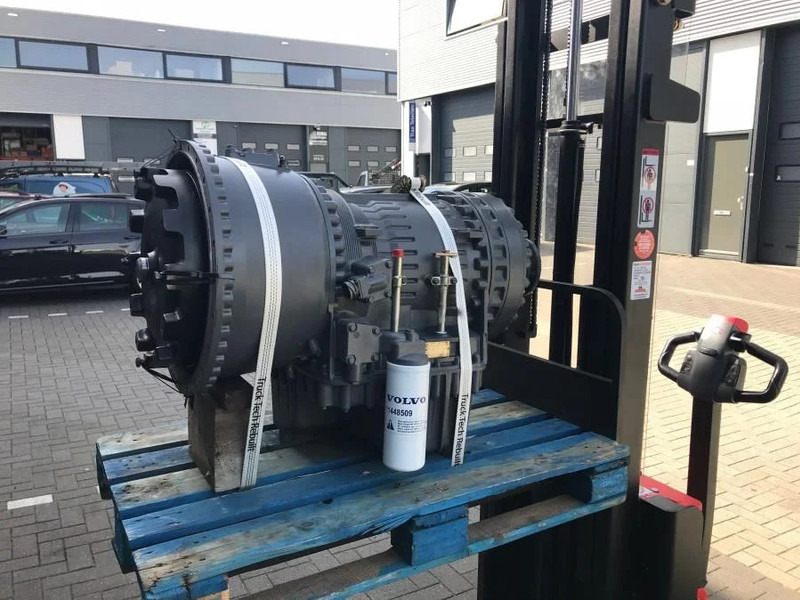 Volvo PT1860 22517, 22546 - Versnellingsbak en onderdelen voor Kiepwagen met knikbesturing: afbeelding 2 Volvo PT1860 22517, 22546 - Versnellingsbak en onderdelen voor Kiepwagen met knikbesturing: afbeelding 2