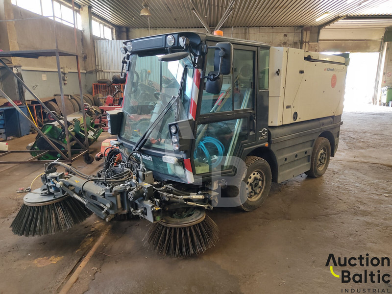 Aebi Schmitd eSwingo 200+ - Veegwagen: afbeelding 2 Aebi Schmitd eSwingo 200+ - Veegwagen: afbeelding 2