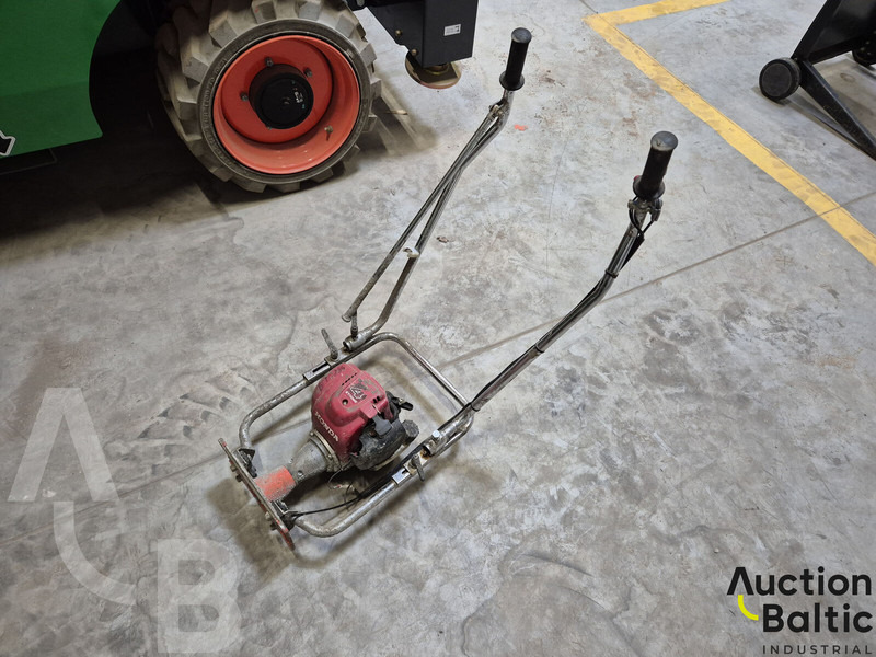 Atlas-Copco - Trilplaat: afbeelding 1 Atlas-Copco - Trilplaat: afbeelding 1