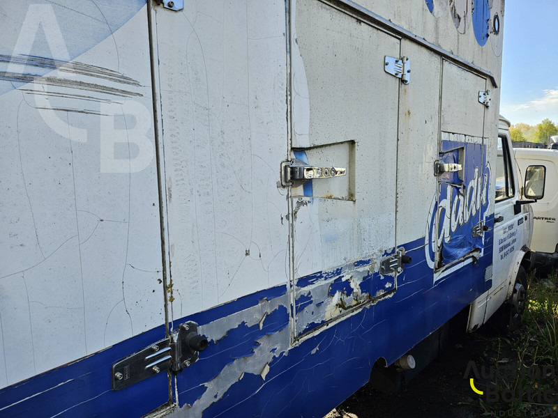DAF V 400 - Bestelwagen gesloten laadbak: afbeelding 5 DAF V 400 - Bestelwagen gesloten laadbak: afbeelding 5