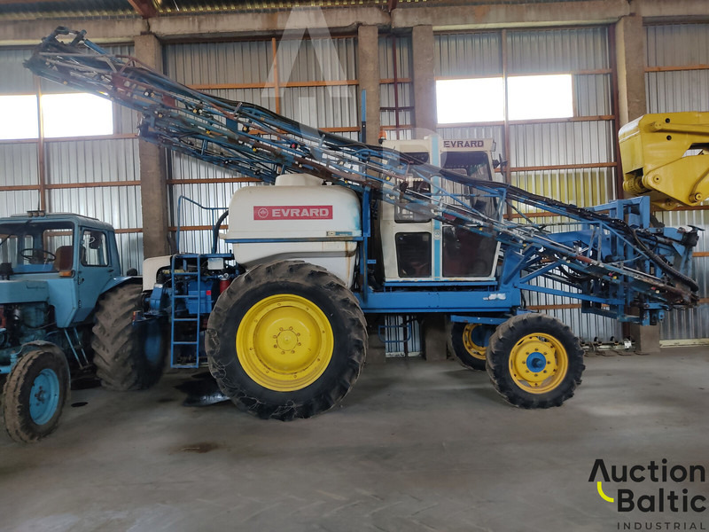 Evrard AM 2502 - Zelfrijdende veldspuit: afbeelding 2 Evrard AM 2502 - Zelfrijdende veldspuit: afbeelding 2