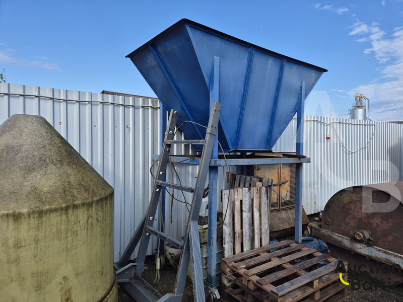 Hopper for various materials - Tankwagen: afbeelding 2 Hopper for various materials - Tankwagen: afbeelding 2