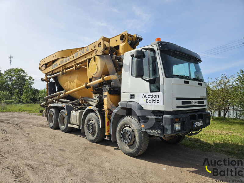 Iveco Magirus - Kleine betonpomp: afbeelding 1 Iveco Magirus - Kleine betonpomp: afbeelding 1