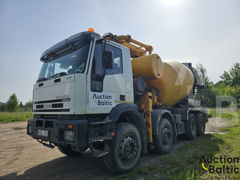 Iveco Magirus - Kleine betonpomp: afbeelding 2 Iveco Magirus - Kleine betonpomp: afbeelding 2