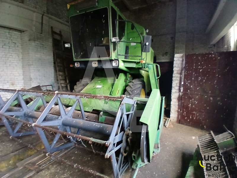 John Deere 1055 - Maaidorser: afbeelding 3 John Deere 1055 - Maaidorser: afbeelding 3