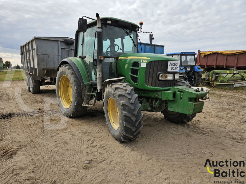 John Deere 6430 - Tractor: afbeelding 1 John Deere 6430 - Tractor: afbeelding 1