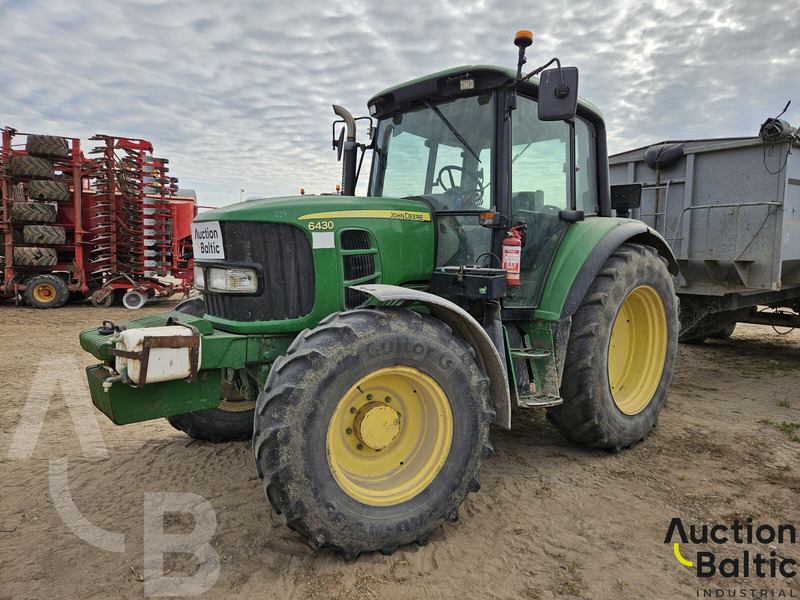 John Deere 6430 - Tractor: afbeelding 2 John Deere 6430 - Tractor: afbeelding 2