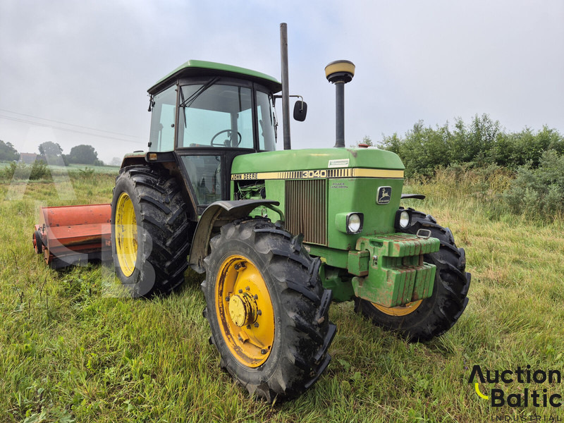 John Deere MFWD - Tractor: afbeelding 1 John Deere MFWD - Tractor: afbeelding 1