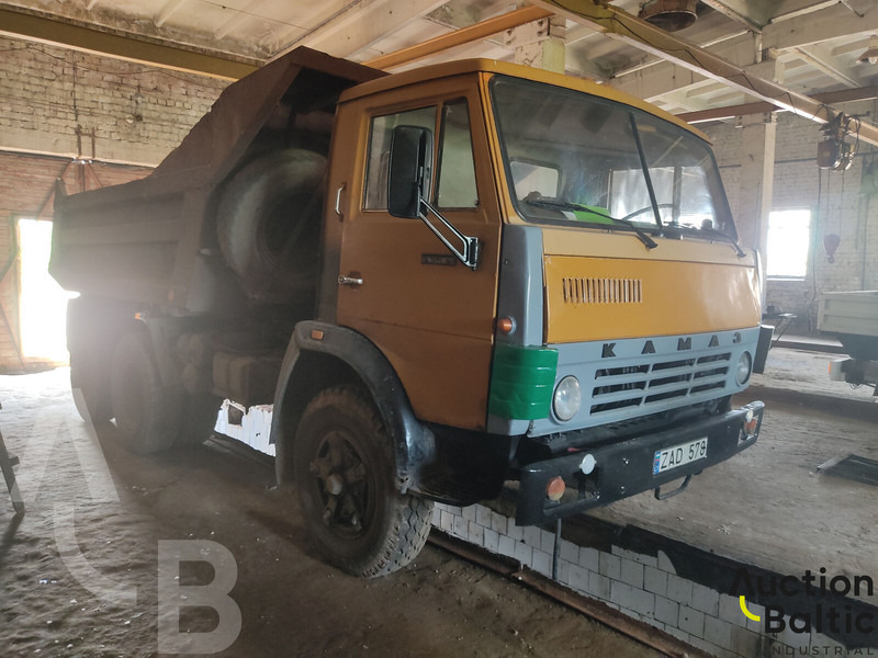 Kamaz 5511 - Kipper vrachtwagen: afbeelding 2 Kamaz 5511 - Kipper vrachtwagen: afbeelding 2