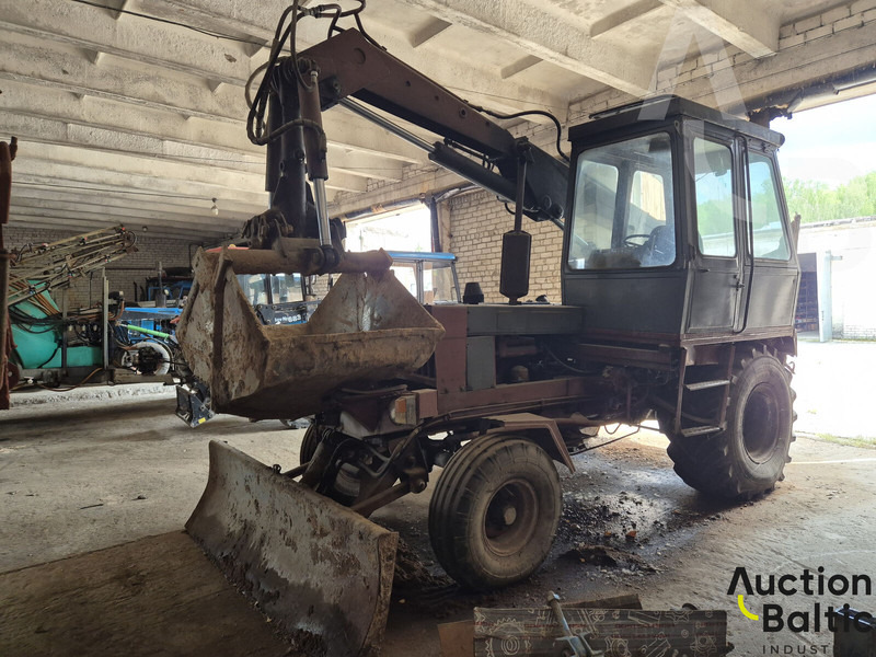 Karpatec PEA-10 - Mobiele graafmachine: afbeelding 2 Karpatec PEA-10 - Mobiele graafmachine: afbeelding 2