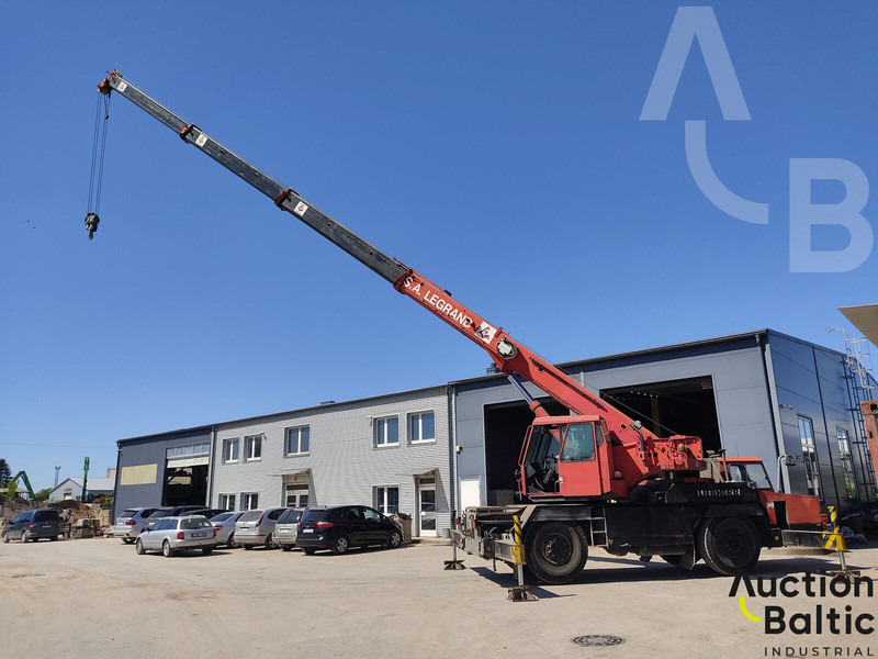 Liebherr LTM 1025 - Alle terrein kraan: afbeelding 1 Liebherr LTM 1025 - Alle terrein kraan: afbeelding 1