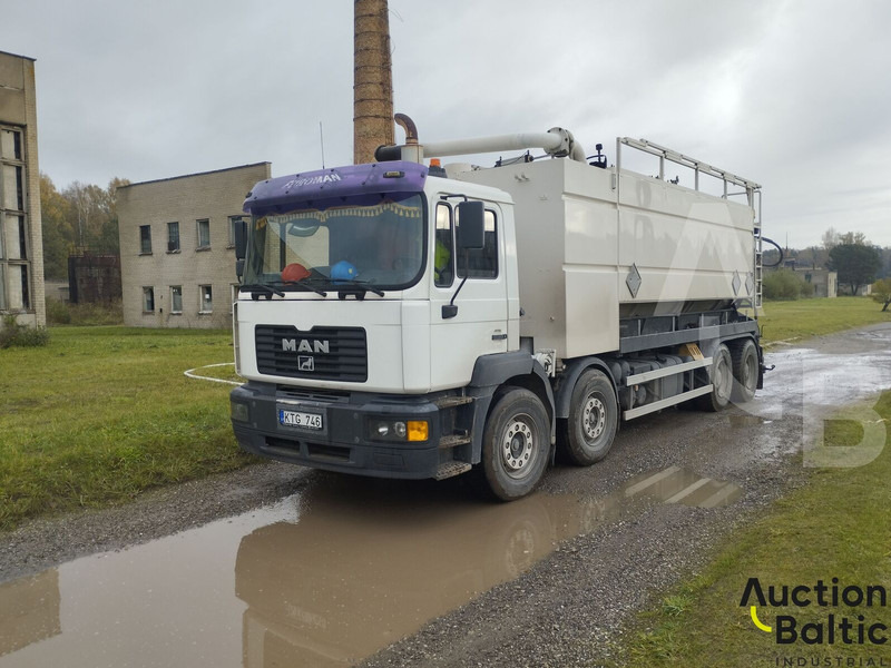 MAN T 46 - Vacuümwagen: afbeelding 1 MAN T 46 - Vacuümwagen: afbeelding 1