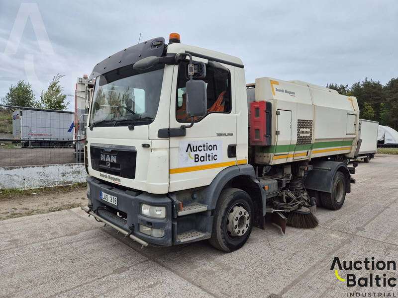 MAN TGM15.250 4X2 BL - Veegwagen: afbeelding 1 MAN TGM15.250 4X2 BL - Veegwagen: afbeelding 1