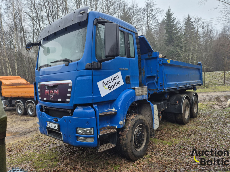 MAN TGS26.360 6X6 BB - Kipper vrachtwagen: afbeelding 2 MAN TGS26.360 6X6 BB - Kipper vrachtwagen: afbeelding 2