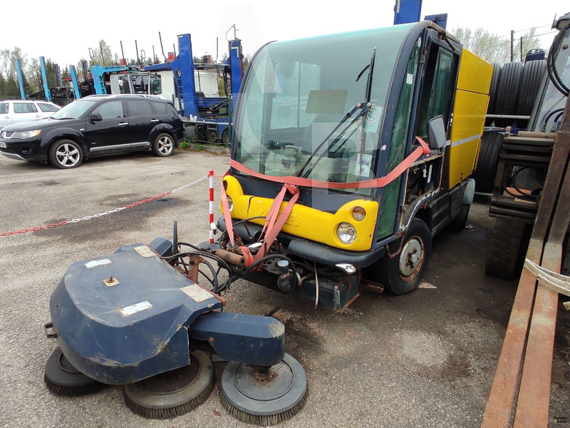 Mathieu Azura - Veegwagen: afbeelding 1 Mathieu Azura - Veegwagen: afbeelding 1