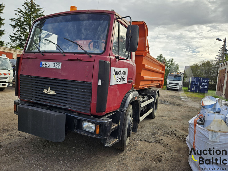 Maz 555131 - Kipper vrachtwagen: afbeelding 2 Maz 555131 - Kipper vrachtwagen: afbeelding 2
