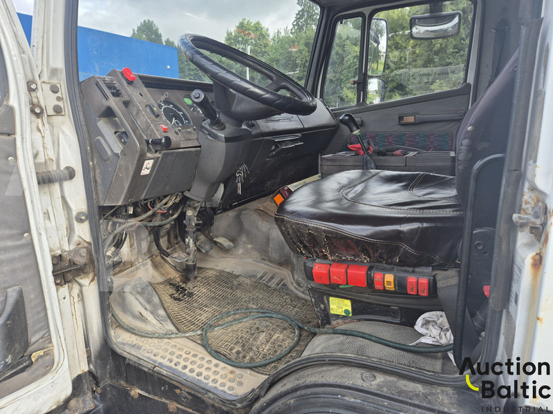 Mercedes-Benz 1117 - Vrachtwagen met open laadbak: afbeelding 5 Mercedes-Benz 1117 - Vrachtwagen met open laadbak: afbeelding 5
