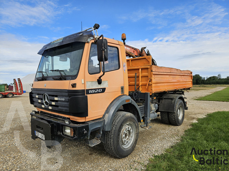 Mercedes-Benz 1820 - Kipper vrachtwagen: afbeelding 1 Mercedes-Benz 1820 - Kipper vrachtwagen: afbeelding 1