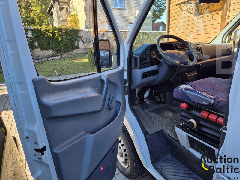 Mercedes-Benz 300-serie 312 D - Gesloten bestelwagen: afbeelding 5 Mercedes-Benz 300-serie 312 D - Gesloten bestelwagen: afbeelding 5