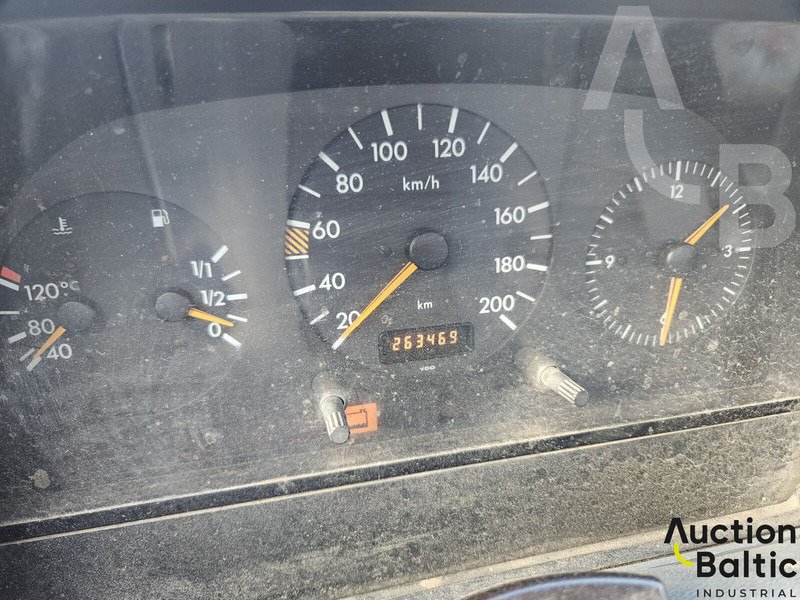 Mercedes-Benz 408 - Bestelwagen open laadbak: afbeelding 5 Mercedes-Benz 408 - Bestelwagen open laadbak: afbeelding 5