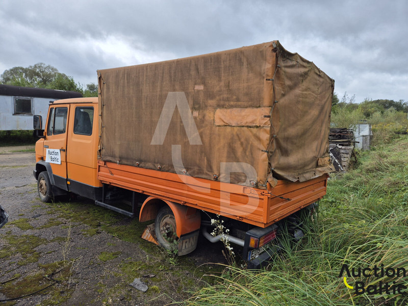 Mercedes-Benz 609 D - Schuifzeilen vrachtwagen: afbeelding 3 Mercedes-Benz 609 D - Schuifzeilen vrachtwagen: afbeelding 3