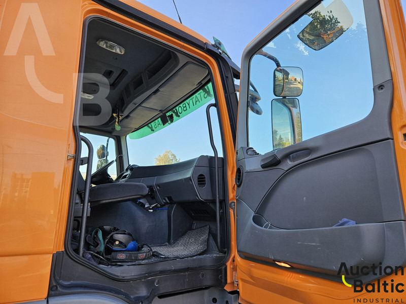 Kipper vrachtwagen, Kraanwagen Mercedes-Benz Actros 1844: afbeelding 6 Kipper vrachtwagen, Kraanwagen Mercedes-Benz Actros 1844: afbeelding 6