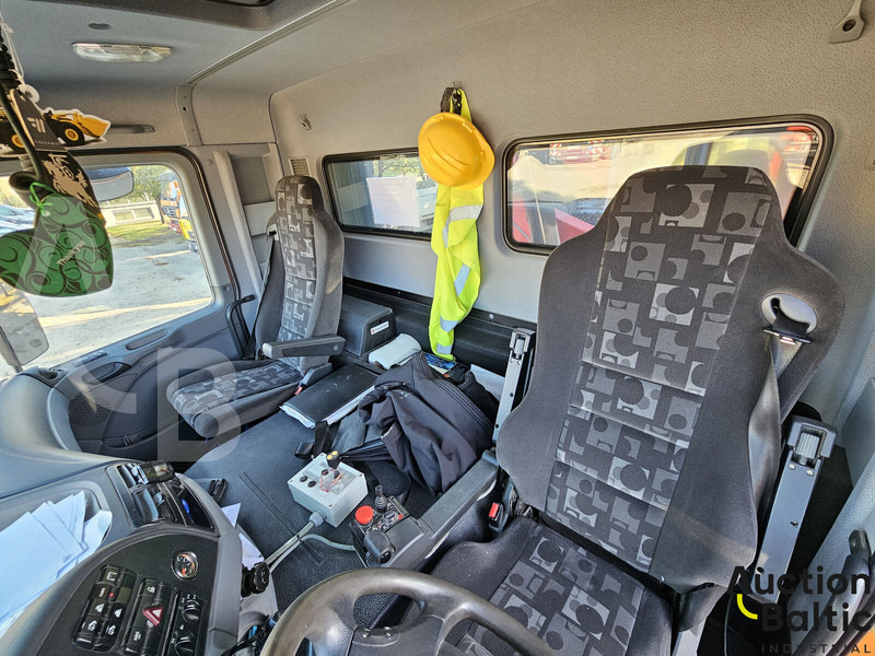 Kipper vrachtwagen, Kraanwagen Mercedes-Benz Actros 1844: afbeelding 7 Kipper vrachtwagen, Kraanwagen Mercedes-Benz Actros 1844: afbeelding 7