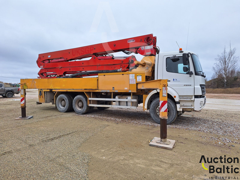 Mercedes-Benz Axor 2628 - Kleine betonpomp: afbeelding 2 Mercedes-Benz Axor 2628 - Kleine betonpomp: afbeelding 2