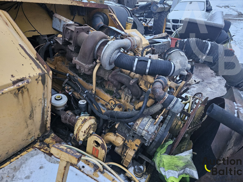 Moxy - Kiepwagen met knikbesturing: afbeelding 5 Moxy - Kiepwagen met knikbesturing: afbeelding 5