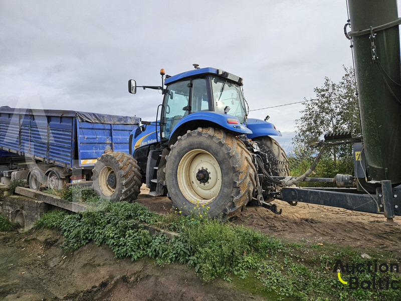 New Holland T 8040 - Tractor: afbeelding 3 New Holland T 8040 - Tractor: afbeelding 3