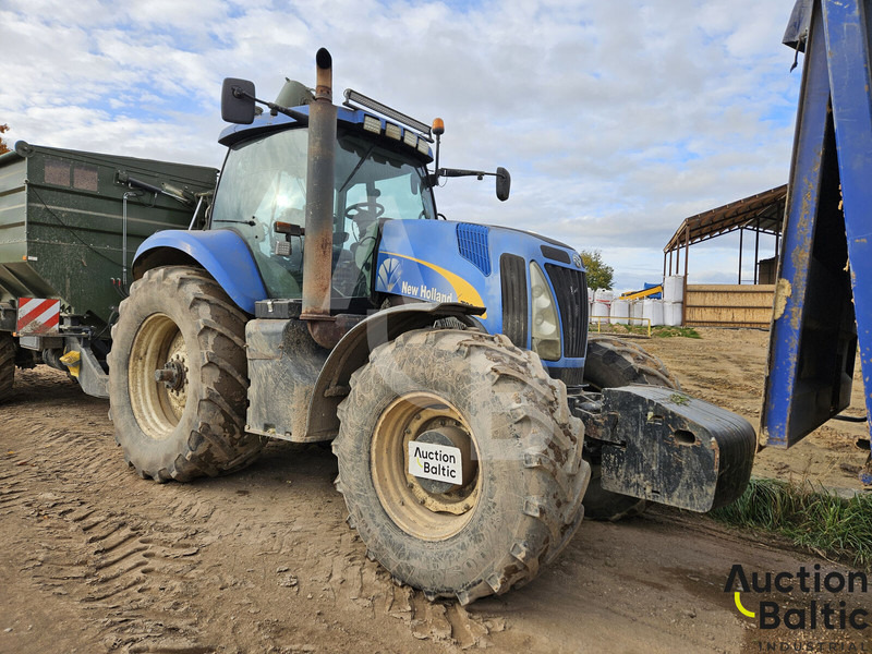 New Holland T 8040 - Tractor: afbeelding 1 New Holland T 8040 - Tractor: afbeelding 1