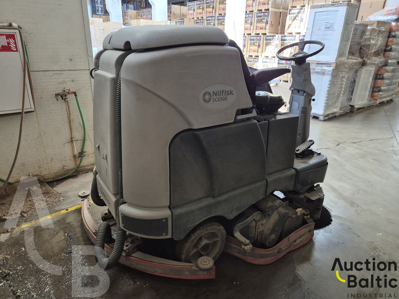 Nilfisk SC6500 - Veegwagen: afbeelding 4 Nilfisk SC6500 - Veegwagen: afbeelding 4