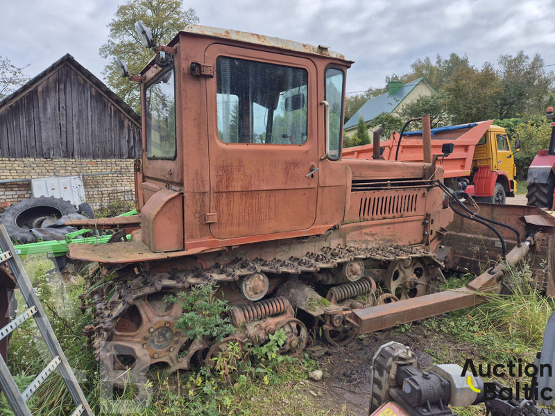 Onbekend DT-75 - Bulldozer: afbeelding 4 Onbekend DT-75 - Bulldozer: afbeelding 4